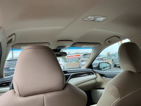 Used 2018 Toyota Camry LE FWD image 24