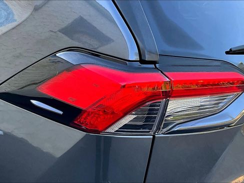 Used 2023 Toyota RAV4 LE FWD image 28