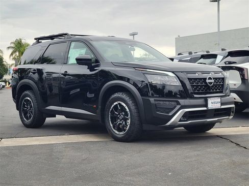 New 2025 Nissan Pathfinder Rock Creek image 15