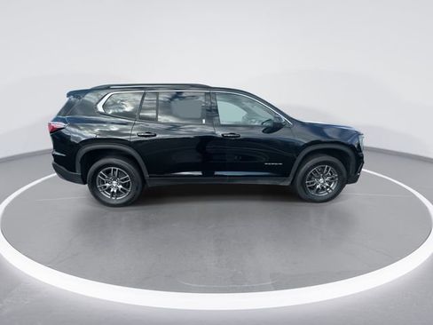 Used 2025 GMC Acadia Elevation image 9