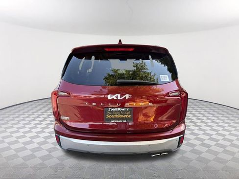 Used 2023 Kia Telluride S w/ S Sunroof Package FWD image 6