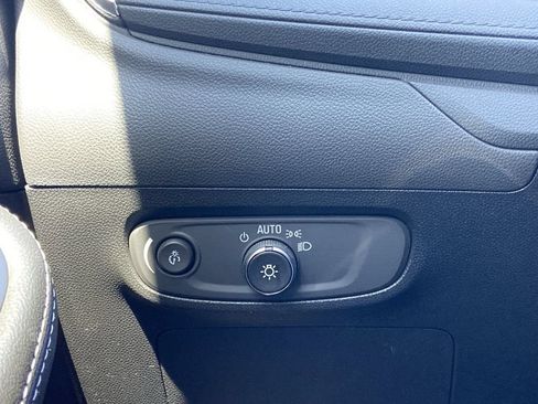 Used 2025 Buick Encore GX Preferred FWD image 13