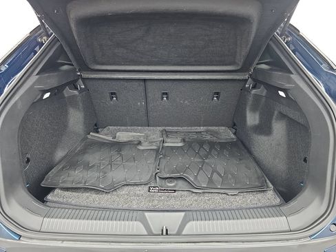 Used 2023 Volkswagen ID.4 Pro AWD/4WD image 29