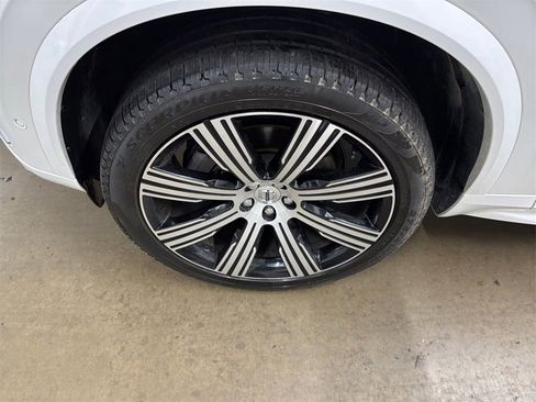Certified 2023 Volvo XC90 B6 Ultimate image 37