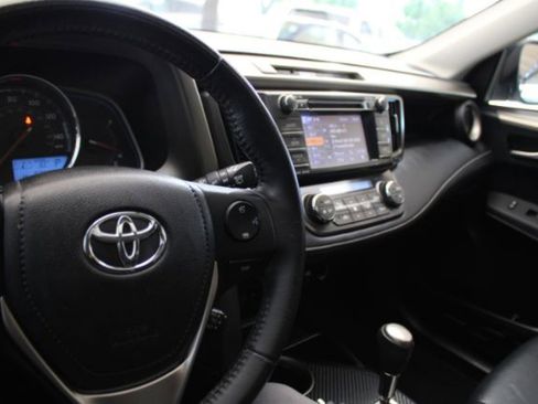 Used 2013 Toyota RAV4 Limited image 21