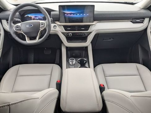 New 2026 Ford Explorer Active w/ Active Comfort Package AWD/4WD image 17