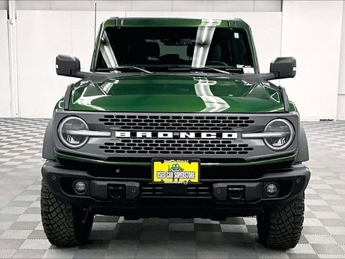 Used 2025 Ford Bronco Badlands AWD/4WD image 4