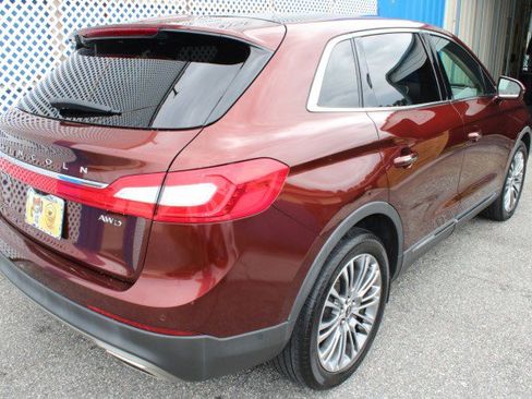 Used 2016 Lincoln MKX Reserve w/ Climate Package AWD/4WD image 7