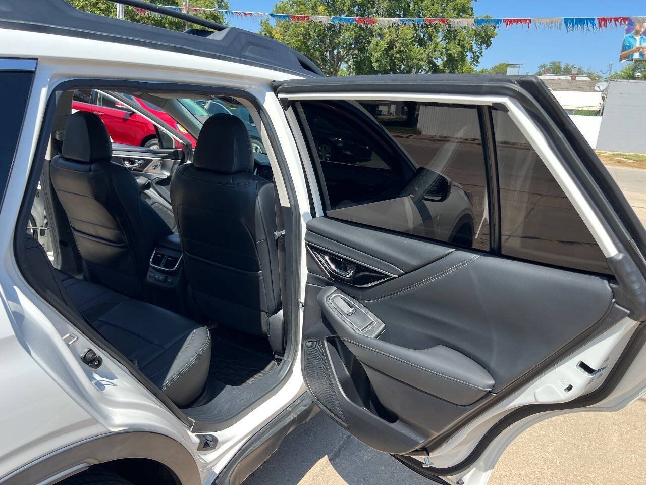 Used 2020 Subaru Outback Limited AWD/4WD image 21
