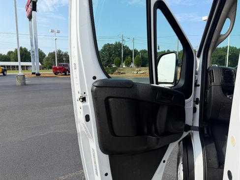 Used 2023 RAM ProMaster 2500 FWD image 22