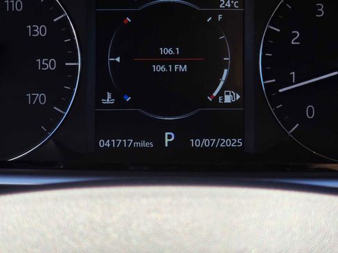 Used 2020 Land Rover Range Rover Evoque S image 28