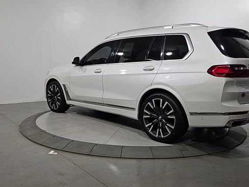 Used 2019 BMW X7 xDrive50i w/ Premium Package AWD/4WD image 3