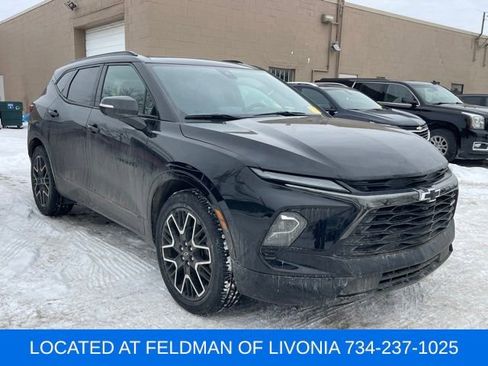 Certified 2023 Chevrolet Blazer RS w/ Driver Confidence II Package image 4