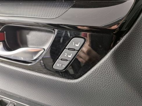 Used 2024 Honda CR-V EX-L image 11