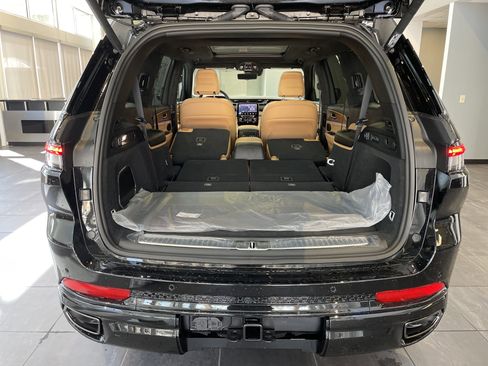 New 2025 Jeep Grand Cherokee L Summit w/ Advanced Protech Group IV image 39