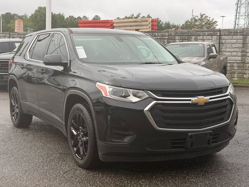 Used 2020 Chevrolet Traverse LS FWD image 7