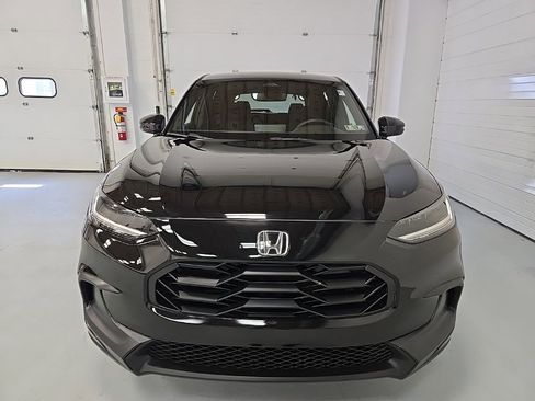 Used 2023 Honda HR-V Sport image 2