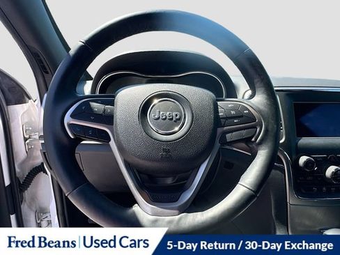 Used 2018 Jeep Grand Cherokee Limited AWD/4WD image 17