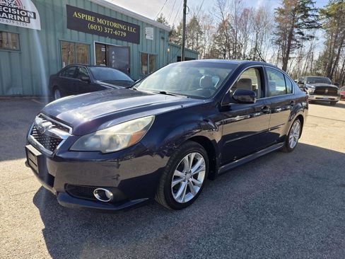Used 2013 Subaru Legacy 2.5i Premium w/ All-Weather Pkg + Moonroof AWD/4WD image 3