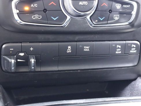 Used 2018 RAM 1500 Big Horn AWD/4WD image 23