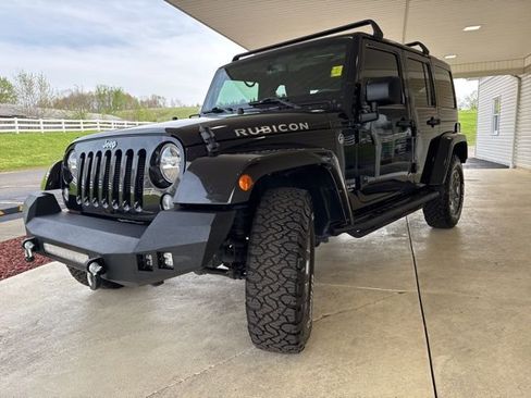 Used 2016 Jeep Wrangler Unlimited Rubicon w/ Connectivity Group AWD/4WD image 9