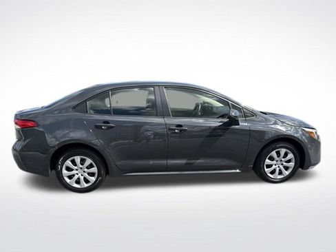Used 2023 Toyota Corolla LE FWD image 6