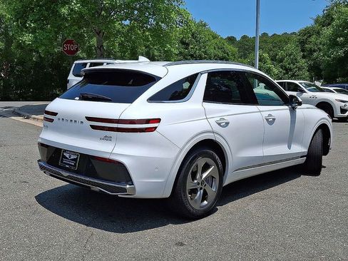 New 2026 Genesis GV70 2.5T Advanced image 12