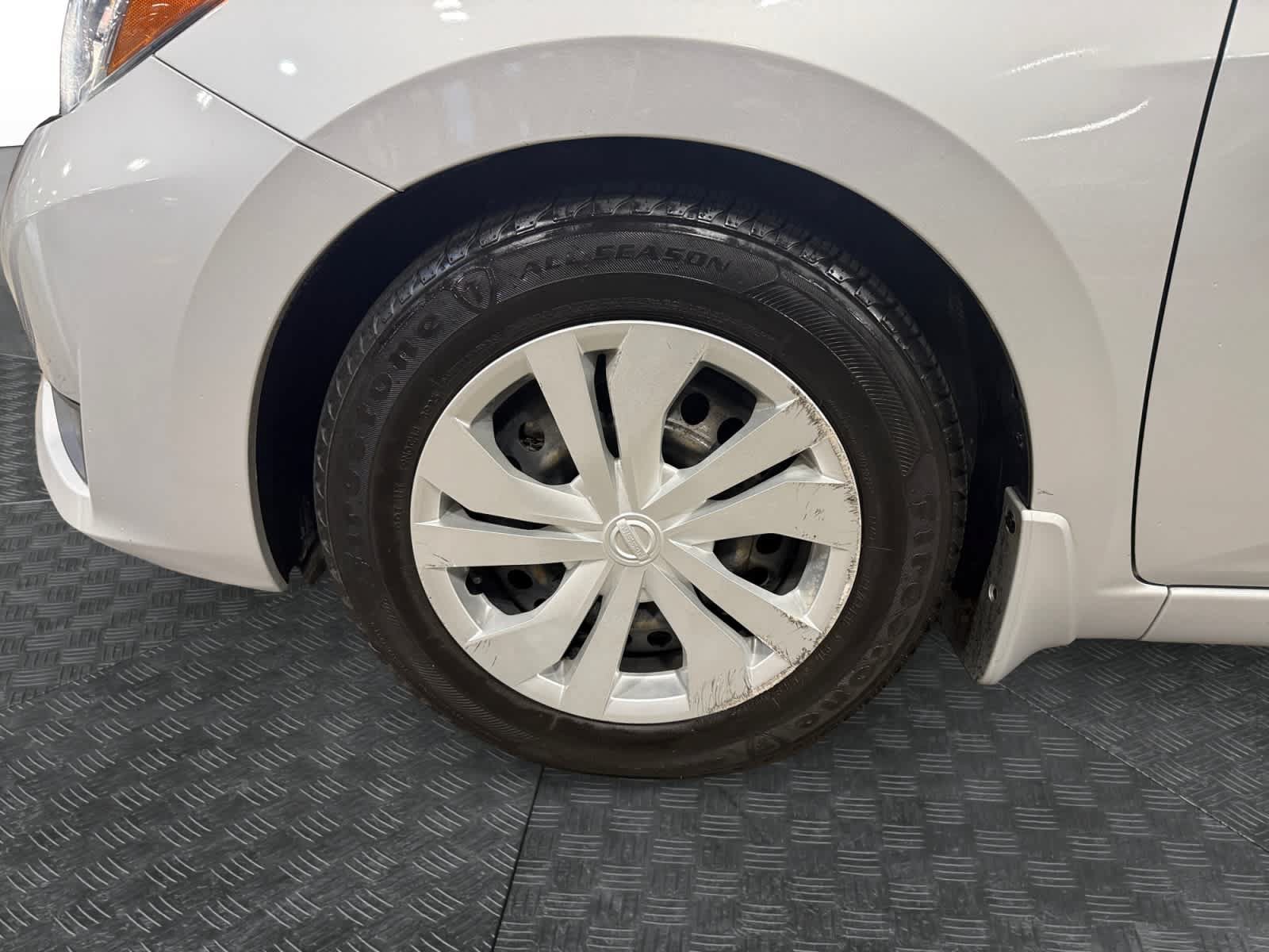 Used 2023 Nissan Versa S w/ Trunk Package FWD image 15