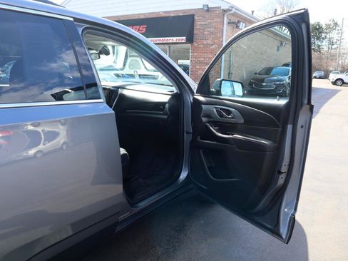 Used 2019 Chevrolet Traverse LT AWD/4WD image 10