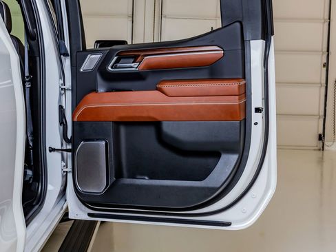 Used 2024 GMC Sierra 1500 Denali Ultimate image 37