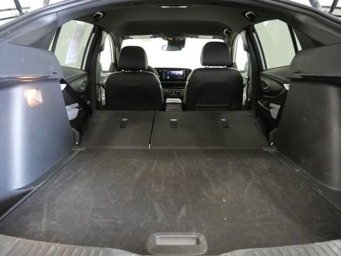 Used 2025 Buick Envista Preferred FWD image 25