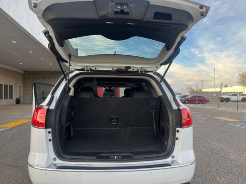 Used 2017 Buick Enclave Leather image 34