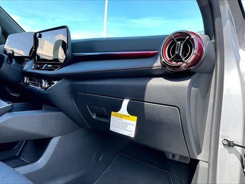 New 2027 Chevrolet Equinox RS w/ Convenience Package III FWD image 28
