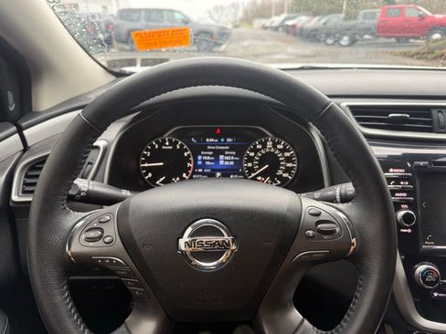 Used 2020 Nissan Murano SV AWD/4WD image 17