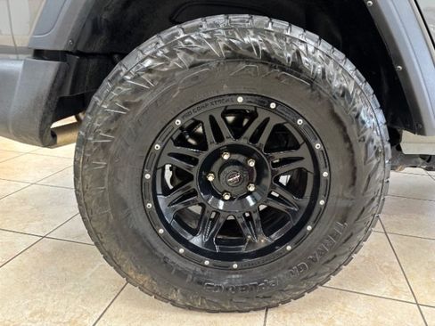 Used 2021 Jeep Wrangler Unlimited Sport w/ Sun And Sound Package AWD/4WD image 15