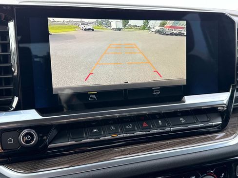 Used 2022 Chevrolet Silverado 1500 RST image 4