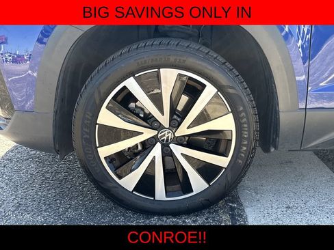 Used 2023 Volkswagen Taos SE FWD image 9