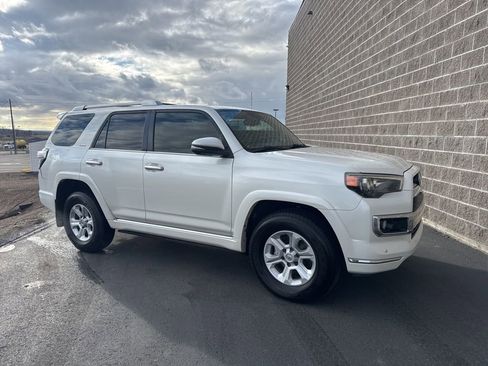 Used 2016 Toyota 4Runner Limited image 1
