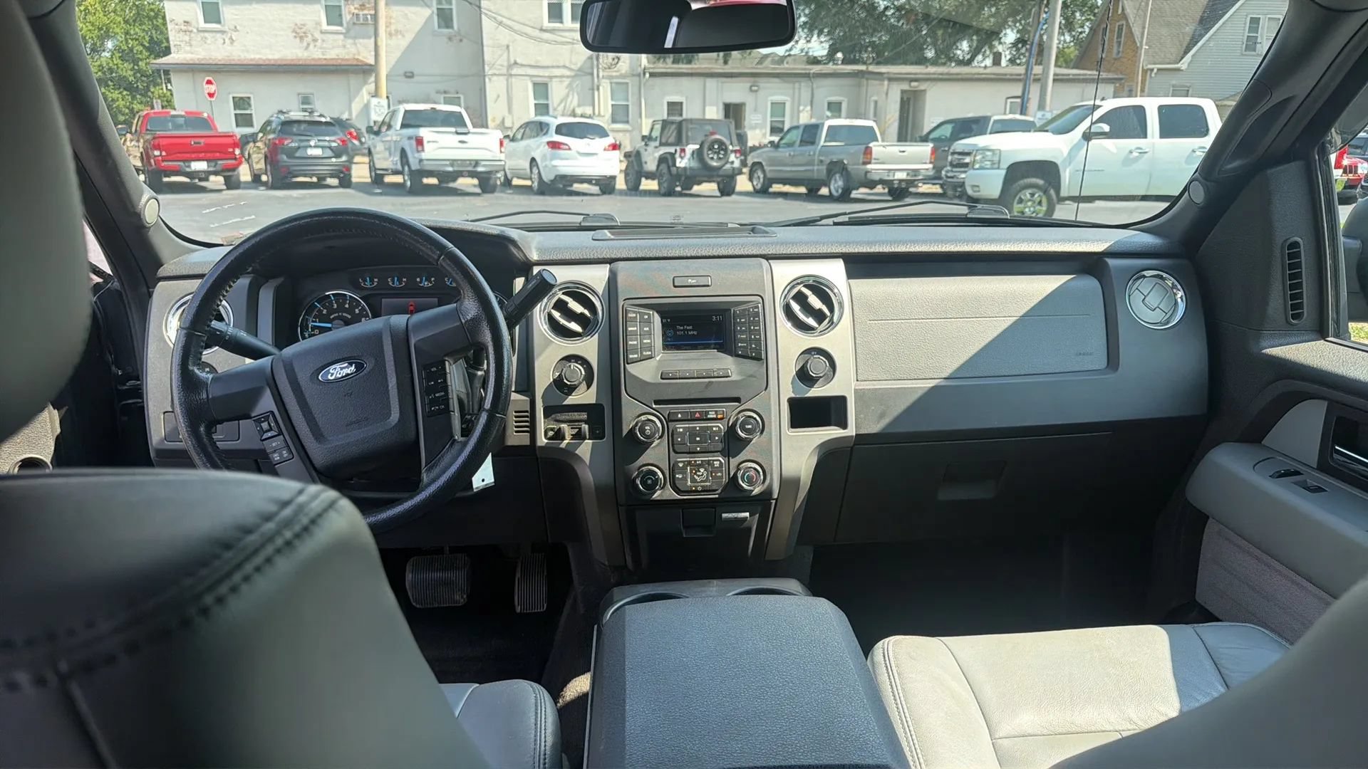 Used 2014 Ford F150 XLT w/ Equipment Group 302A Luxury AWD/4WD image 11