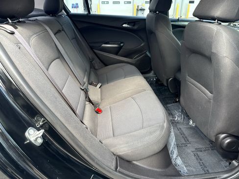 Used 2017 Chevrolet Cruze LT w/ Convenience Package FWD image 14