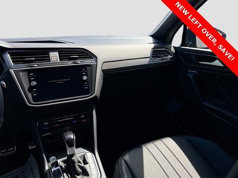 Used 2024 Volkswagen Tiguan SE R-Line image 23