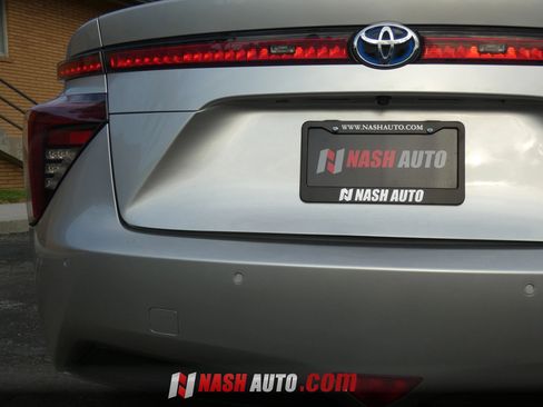 Used 2019 Toyota Mirai FWD image 11