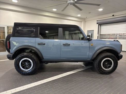 Used 2023 Ford Bronco Badlands w/ Sasquatch Package image 6