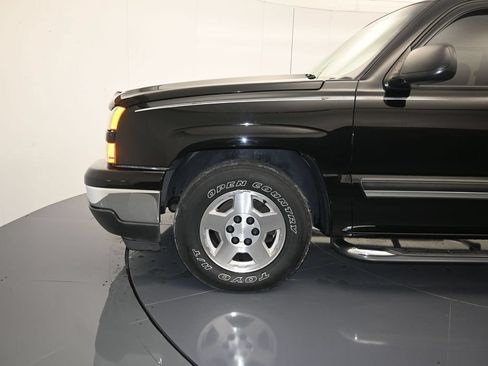 Used 2007 Chevrolet Silverado 1500 LT w/ Extended Cab Value Package RWD image 9
