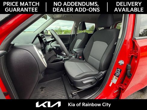 Used 2024 Kia Soul LX FWD image 14