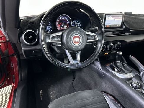 Used 2017 FIAT 124 Spider Abarth RWD image 21