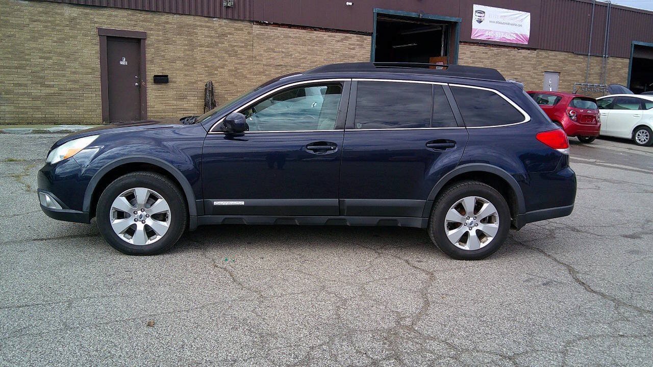 Used 2012 Subaru Outback 2.5i Limited w/ Moonroof Pkg AWD/4WD image 8