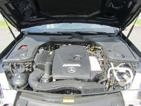 Used 2017 Mercedes-Benz E 300 image 25