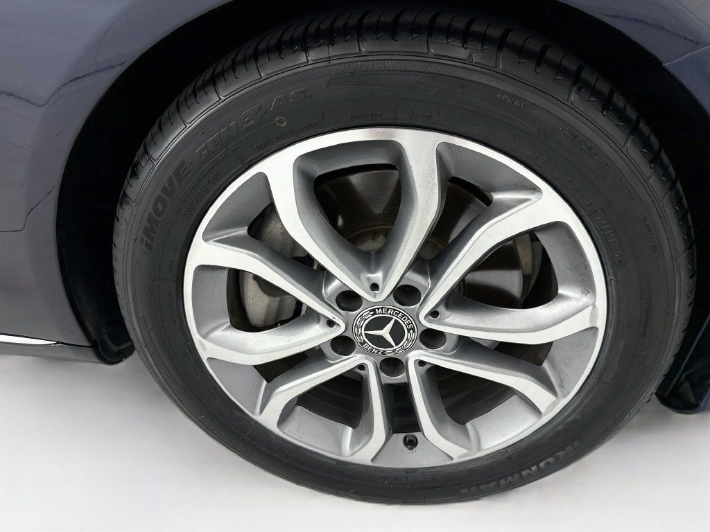 Used 2018 Mercedes-Benz C 300 Sedan image 30