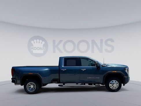 New 2026 GMC Sierra 3500 Denali w/ Denali Reserve Package AWD/4WD image 8